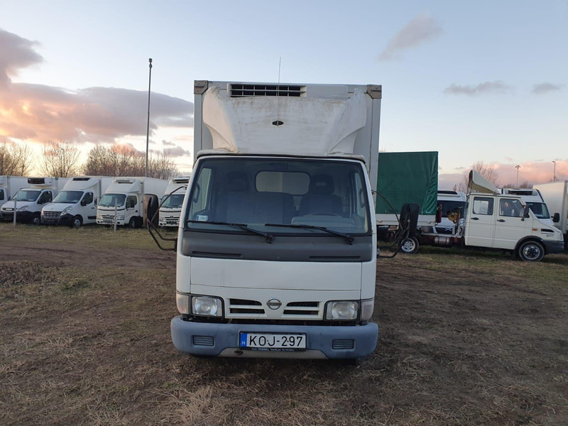 Nissan Cabstar 3,0 TDi - Thermo King V400 Max frigo - Refrigerated delivery van: picture 3 Nissan Cabstar 3,0 TDi - Thermo King V400 Max frigo - Refrigerated delivery van: picture 3
