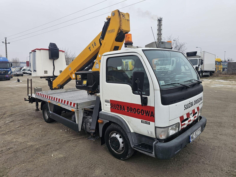 Nissan Cabstar 35.10 - Socage Lifting Basket - 16m - Truck with aerial platform: picture 2 Nissan Cabstar 35.10 - Socage Lifting Basket - 16m - Truck with aerial platform: picture 2