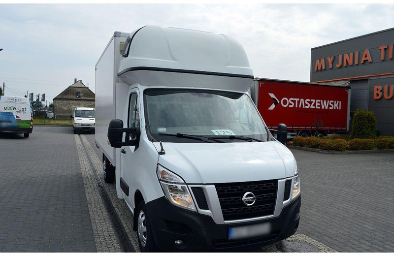 Nissan NV400 Container, Hen House, Registered - Closed box van: picture 5 Nissan NV400 Container, Hen House, Registered - Closed box van: picture 5