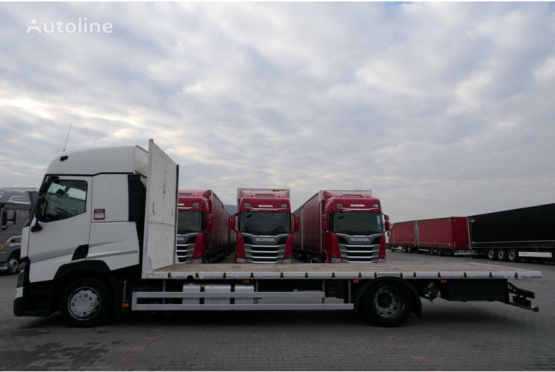 Renault T460 Platform 7,5 m - Dropside/ Flatbed truck: picture 3 Renault T460 Platform 7,5 m - Dropside/ Flatbed truck: picture 3