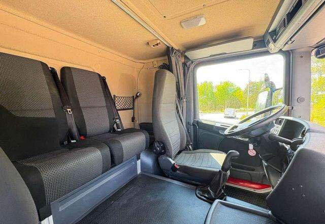 Scania D 320 FIRE BRIGADE Tank 12,000 Litres - Fire truck: picture 4 Scania D 320 FIRE BRIGADE Tank 12,000 Litres - Fire truck: picture 4