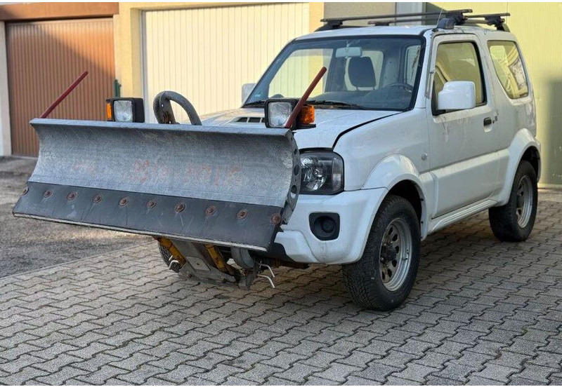 Suzuki Jimny 1.3 4x4 ALLGRIP + Snow Plow - SUV: picture 1 Suzuki Jimny 1.3 4x4 ALLGRIP + Snow Plow - SUV: picture 1
