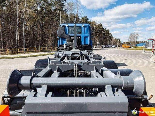 Tatra T158 PHOENIX 6x6 Euro 6 - Hook lift truck, Crane truck: picture 4 Tatra T158 PHOENIX 6x6 Euro 6 - Hook lift truck, Crane truck: picture 4