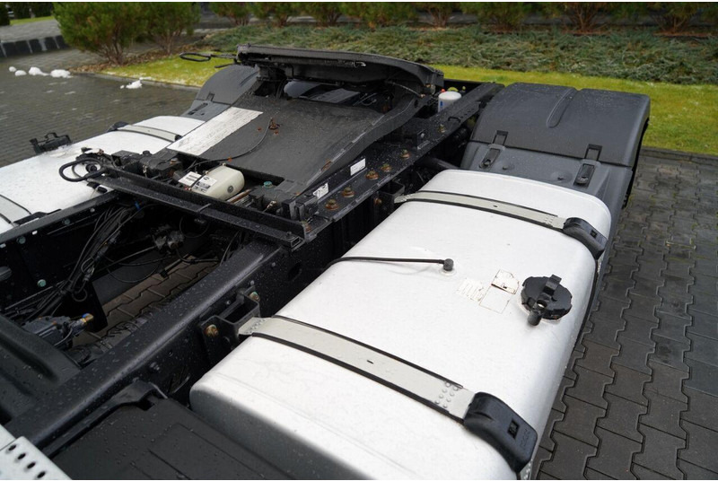 Tractor truck MAN TGX 18.470 / LOW DECK / MEGA / REGULOWANE SIODŁO / 2020 ROK / NA: picture 12