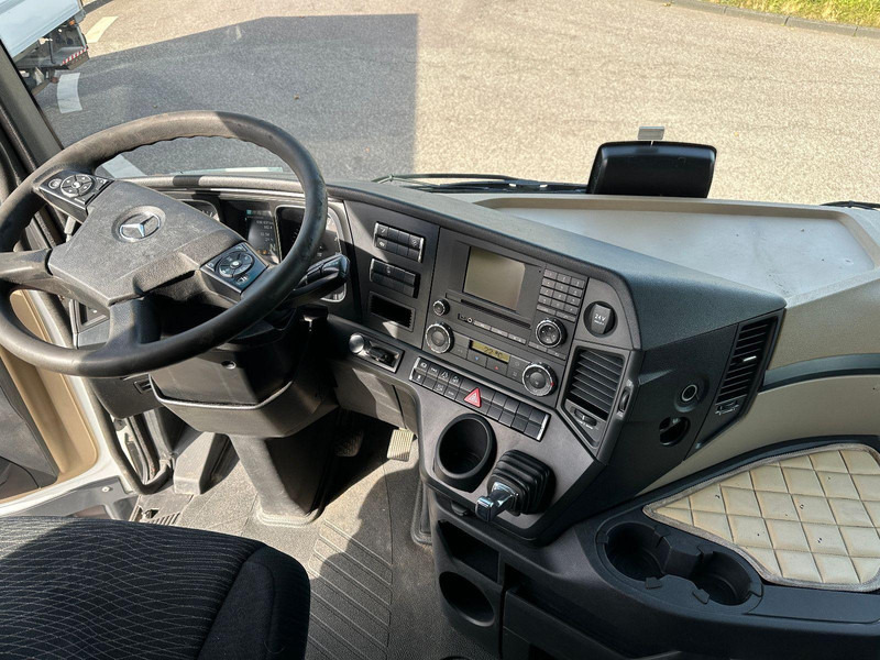 Tractor truck Mercedes-Benz Actros 1845: picture 17 Tractor truck Mercedes-Benz Actros 1845: picture 17