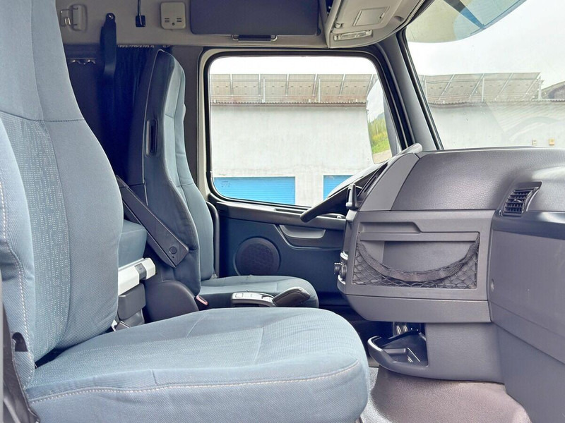 Dropside/ Flatbed truck, Crane truck Volvo FH 500: picture 11 Dropside/ Flatbed truck, Crane truck Volvo FH 500: picture 11