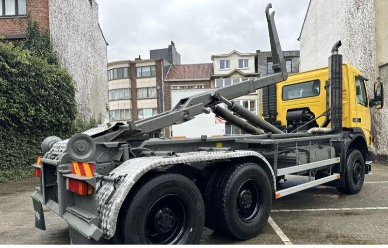 Hook lift truck Volvo FM12 6x6 Hook lift: picture 11 Hook lift truck Volvo FM12 6x6 Hook lift: picture 11