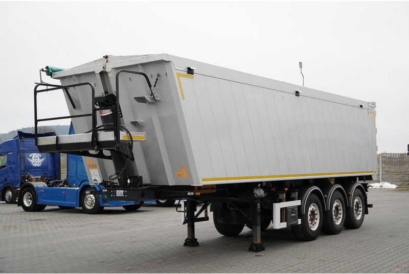 Wielton WYWROTKA / 41 M3 / ALUMINIOWA / 2x OŚ PODNOSZONA / OSIE SAF / A - Tipper semi-trailer: picture 1 Wielton WYWROTKA / 41 M3 / ALUMINIOWA / 2x OŚ PODNOSZONA / OSIE SAF / A - Tipper semi-trailer: picture 1