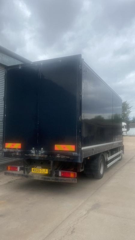 IVECO ML 120E18 12 ton Boxvan Fitted With U15 Paper and Fabric Shredding Machine - Box truck, Utility/ Special vehicle: picture 3 IVECO ML 120E18 12 ton Boxvan Fitted With U15 Paper and Fabric Shredding Machine - Box truck, Utility/ Special vehicle: picture 3