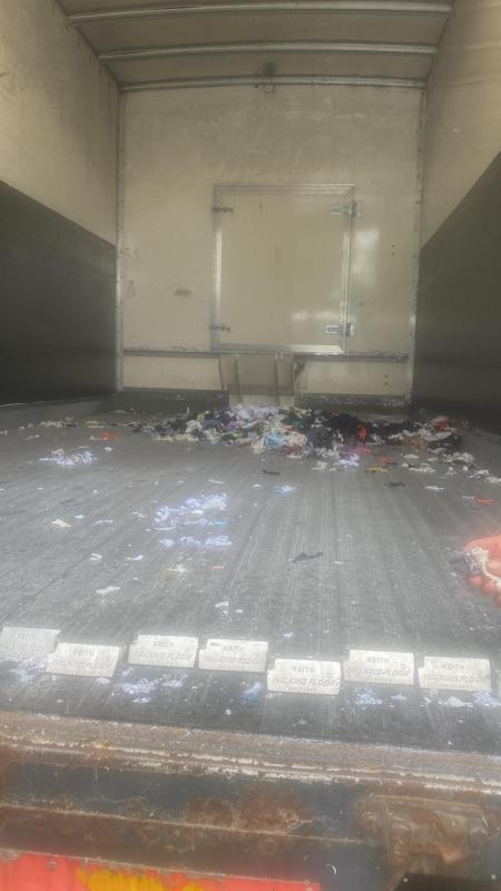 IVECO ML 120E18 12 ton Boxvan Fitted With U15 Paper and Fabric Shredding Machine - Box truck, Utility/ Special vehicle: picture 5 IVECO ML 120E18 12 ton Boxvan Fitted With U15 Paper and Fabric Shredding Machine - Box truck, Utility/ Special vehicle: picture 5