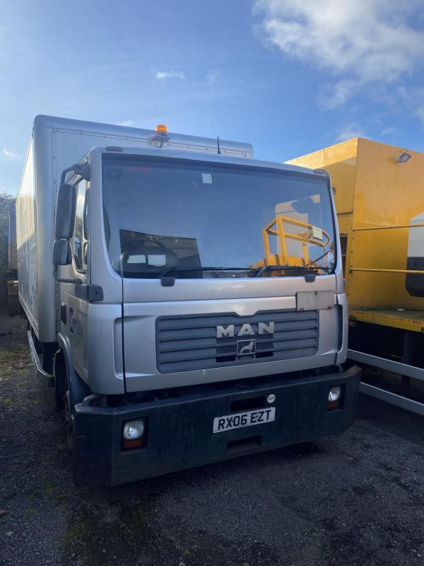 MAN 12 Ton Boxvan - Box truck: picture 1 MAN 12 Ton Boxvan - Box truck: picture 1