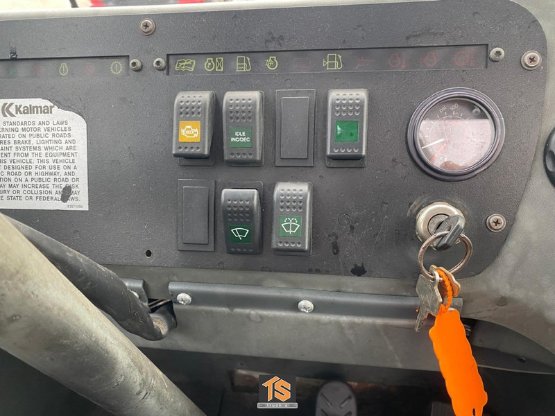 Kalmar TT612D TERMINAL TRUCK - 41483 HOURS - NL TOP! - Tractor truck: picture 4 Kalmar TT612D TERMINAL TRUCK - 41483 HOURS - NL TOP! - Tractor truck: picture 4