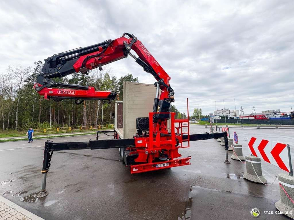 Crane truck DAF XF 440 6x2 Fassi F365 FLY JIBCranePallet Grippe: picture 9 Crane truck DAF XF 440 6x2 Fassi F365 FLY JIBCranePallet Grippe: picture 9