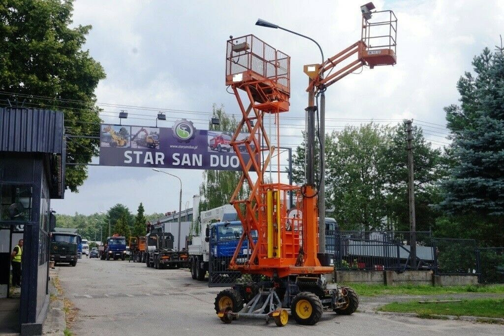 GEISMAR LAMA Rail Road Platform Schienen TWO WAY - Scissor lift: picture 3 GEISMAR LAMA Rail Road Platform Schienen TWO WAY - Scissor lift: picture 3