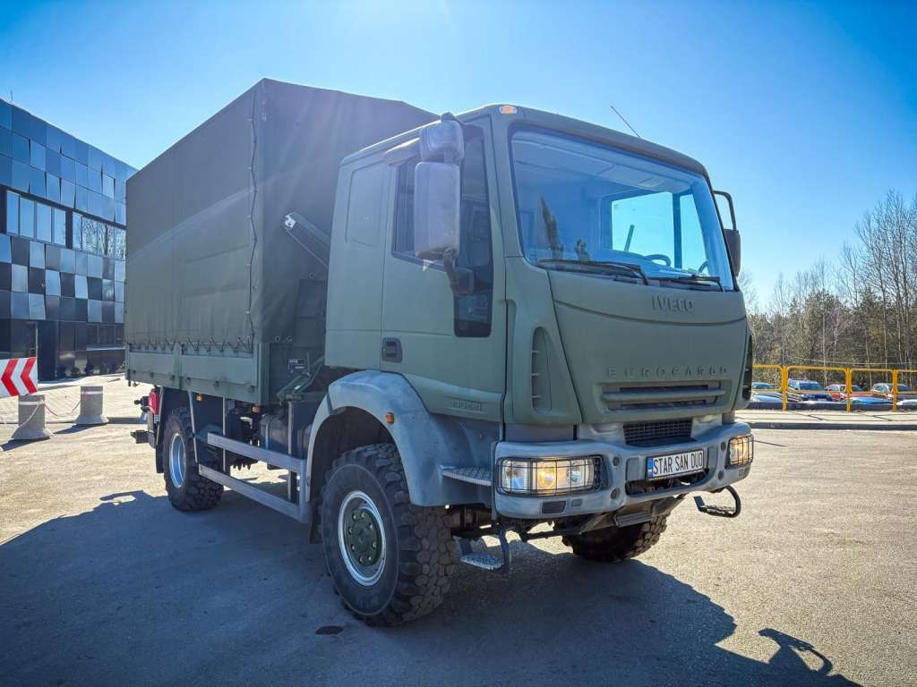 Iveco EUROCARGO 4x4 Offroad Camper Winde - Curtain side truck: picture 2 Iveco EUROCARGO 4x4 Offroad Camper Winde - Curtain side truck: picture 2