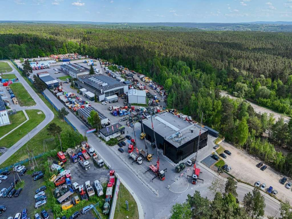 MAN  TGS 18.360 4x4 HIAB 144 E-4 Crane Kipper MAN  TGS 18.360 4x4 HIAB 144 E-4 Crane Kipper leasing MAN  TGS 18.360 4x4 HIAB 144 E-4 Crane Kipper MAN  TGS 18.360 4x4 HIAB 144 E-4 Crane Kipper: picture 9