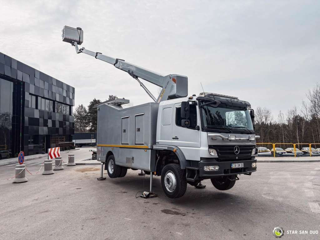 Mercedes-Benz 1529 4x4 Atego Lift Palfinger Wumag WT 230 - Truck with aerial platform: picture 5 Mercedes-Benz 1529 4x4 Atego Lift Palfinger Wumag WT 230 - Truck with aerial platform: picture 5