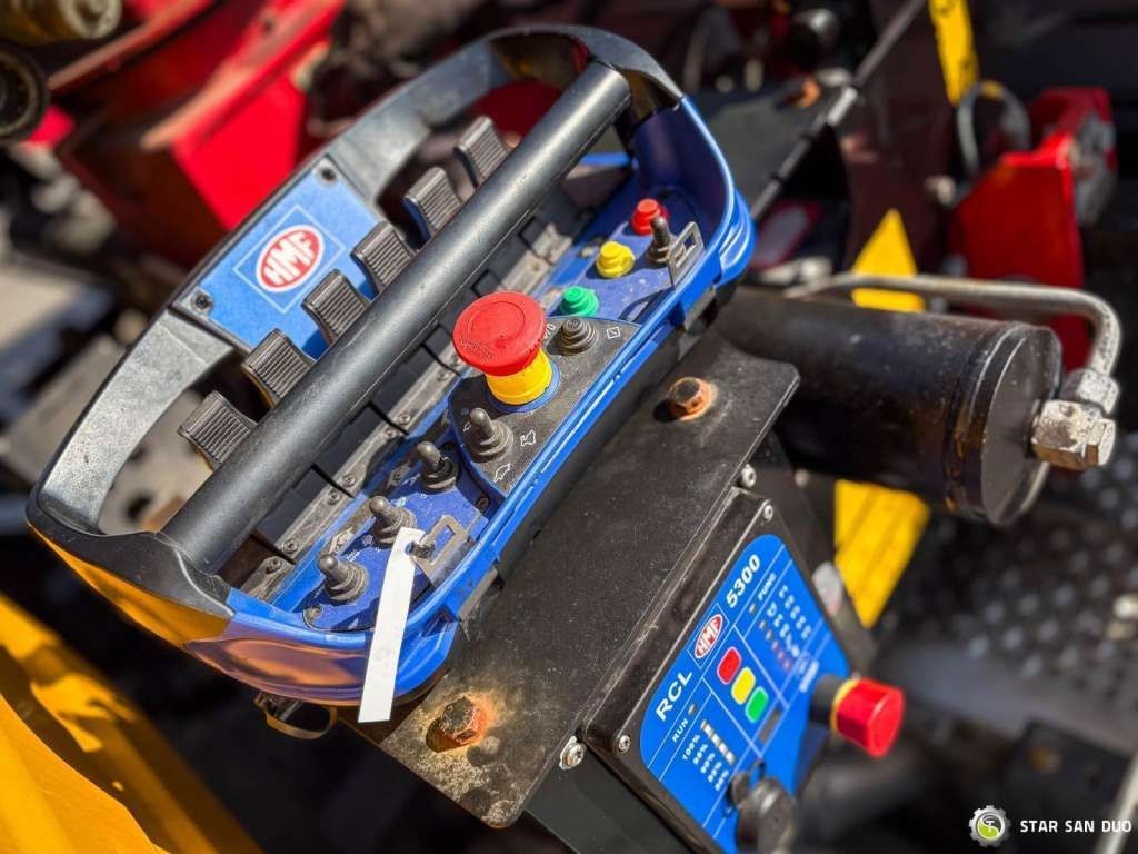 Tipper Mercedes-Benz AXOR 1824 4x2 HMF 975 HDS Crane Rotator Kipper Mercedes-Benz AXOR 1824 4x2 HMF 975 HDS Crane Rotator Kipper: picture 17 Tipper Mercedes-Benz AXOR 1824 4x2 HMF 975 HDS Crane Rotator Kipper Mercedes-Benz AXOR 1824 4x2 HMF 975 HDS Crane Rotator Kipper: picture 17