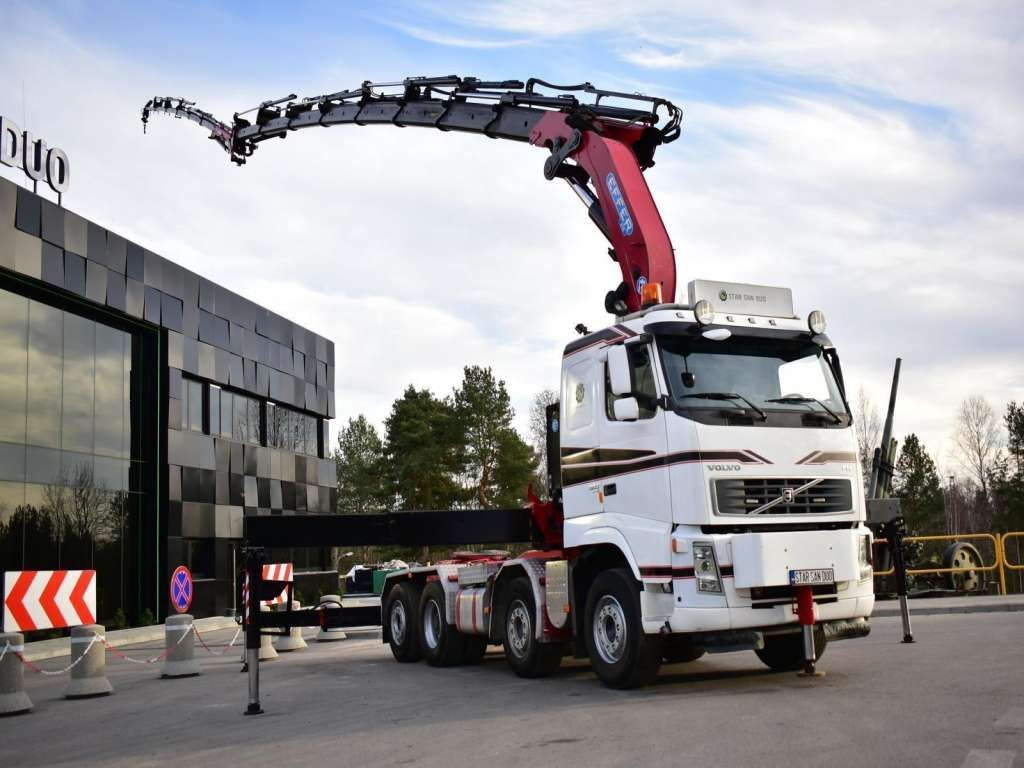 Volvo FH 520 8x2 EFFER 850 Fly Jib Winch 5th - Tractor truck: picture 3 Volvo FH 520 8x2 EFFER 850 Fly Jib Winch 5th - Tractor truck: picture 3