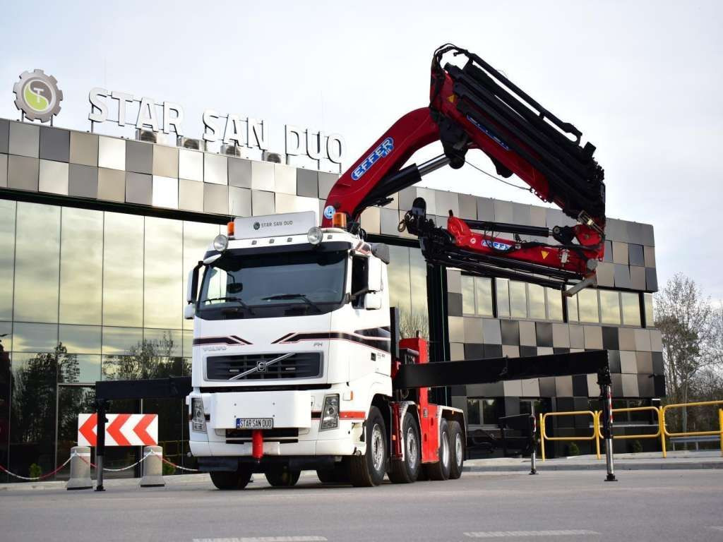 Volvo FH 520 8x2 EFFER 850 Fly Jib Winch 5th - Tractor truck: picture 2 Volvo FH 520 8x2 EFFER 850 Fly Jib Winch 5th - Tractor truck: picture 2