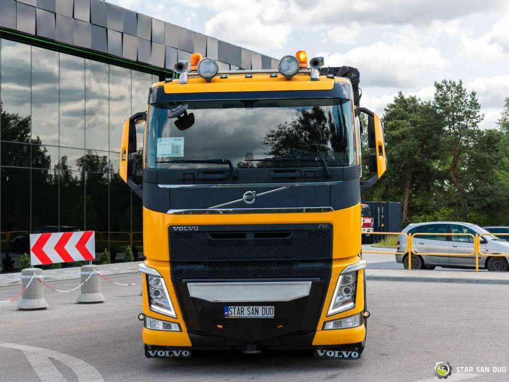 Crane truck Volvo  FH 540 8x4 HMF 6020 Fly Jib Winch: picture 6