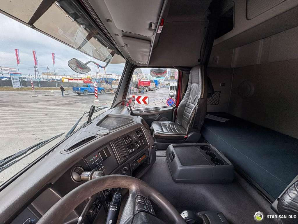 Crane truck Volvo  FMX 500 8x2 Effer 585 Fly Jib Winch Crane Kran: picture 19