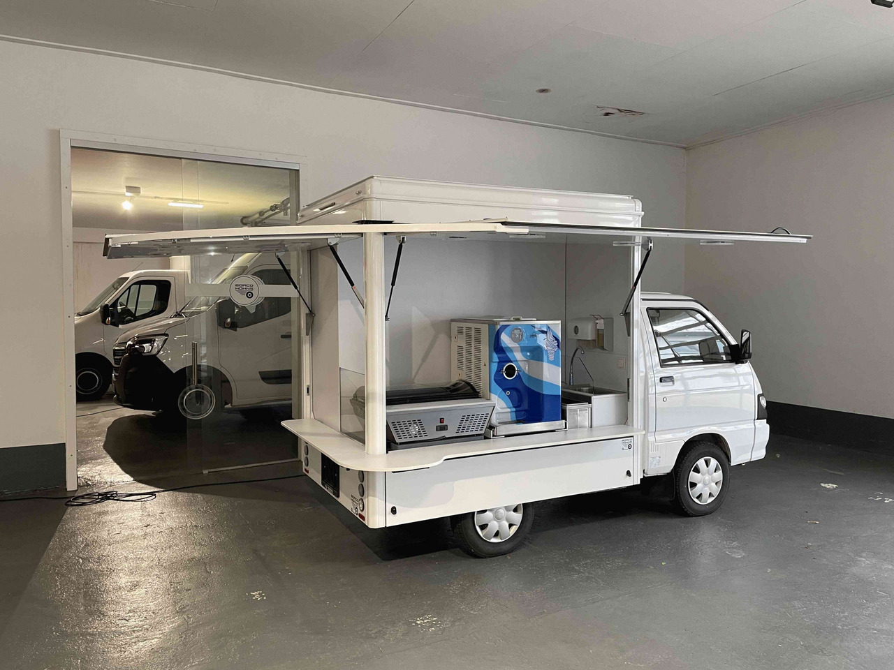 Mobil BORCO HÖHNS - Vending truck: picture 1 Mobil BORCO HÖHNS - Vending truck: picture 1