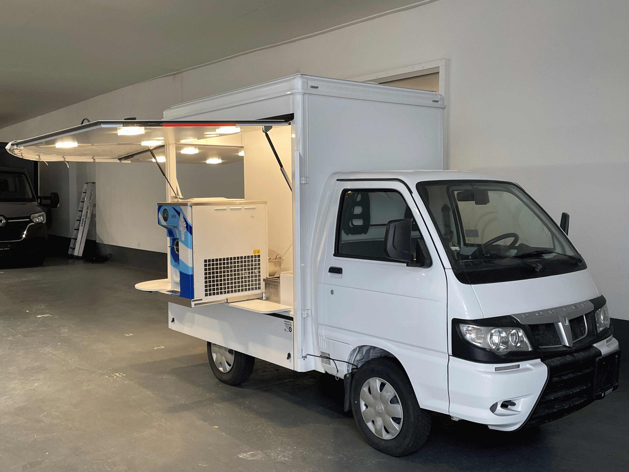 Mobil BORCO HÖHNS - Vending truck: picture 4 Mobil BORCO HÖHNS - Vending truck: picture 4
