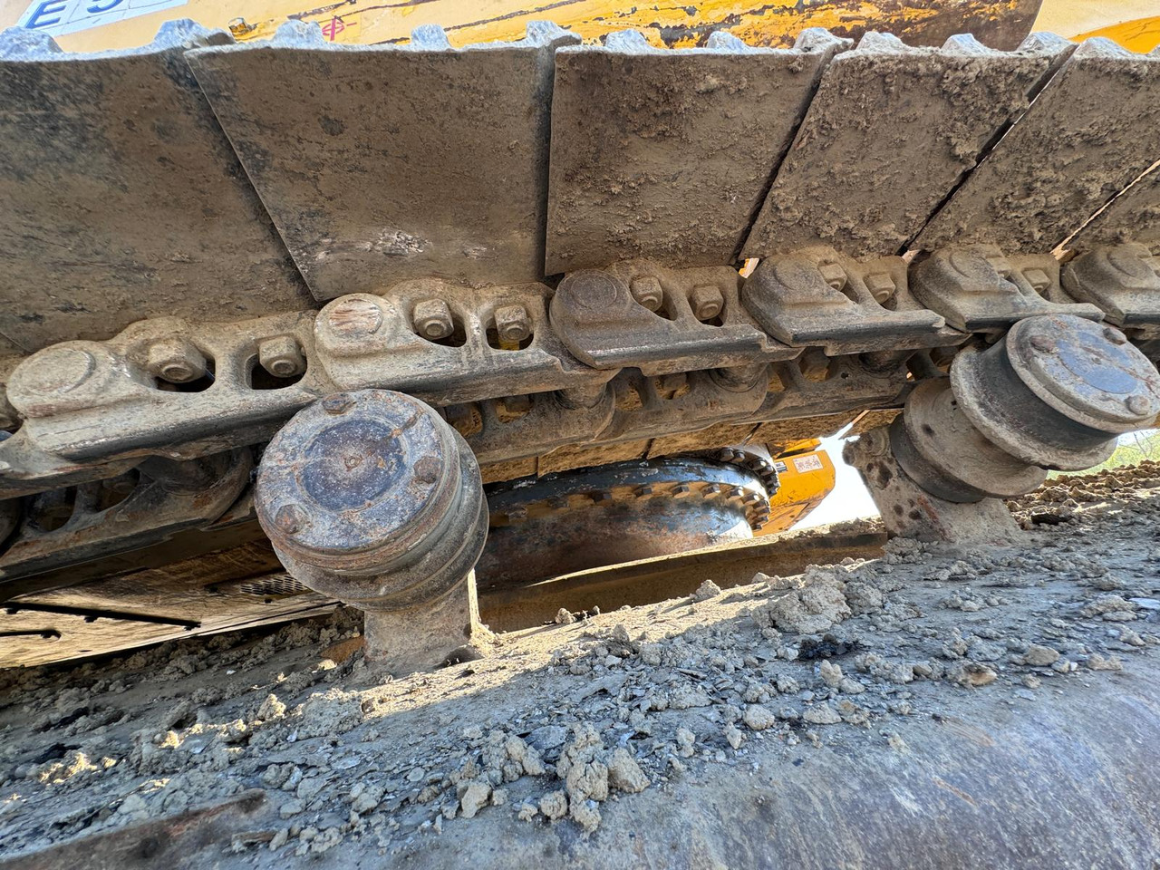 Crawler excavator KOMATSU PC360 LC 10: picture 20