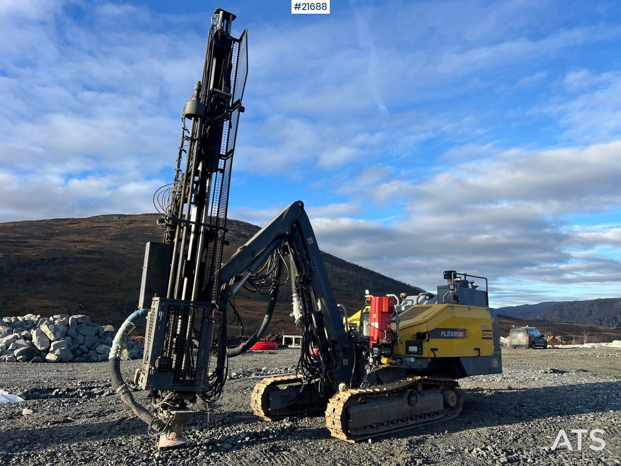 Atlas Copco T35R-01 Borerigg m/ cop 2540 hammer, sliper og Leica gps - Drilling machine: picture 1 Atlas Copco T35R-01 Borerigg m/ cop 2540 hammer, sliper og Leica gps - Drilling machine: picture 1