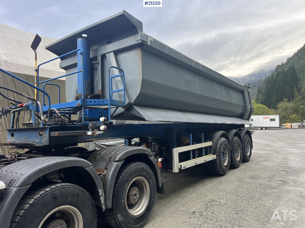 Carnehl 3 akslet tippsemi - Tipper semi-trailer: picture 1 Carnehl 3 akslet tippsemi - Tipper semi-trailer: picture 1