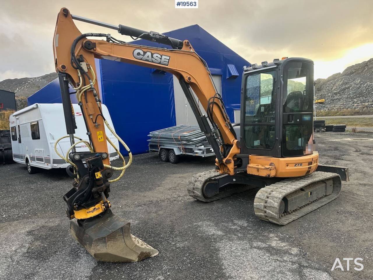 Case CX50B gravemaskin m/ rototilt, hammer, klype og 3 skuffer. Lavt timetall! - Excavator: picture 2 Case CX50B gravemaskin m/ rototilt, hammer, klype og 3 skuffer. Lavt timetall! - Excavator: picture 2