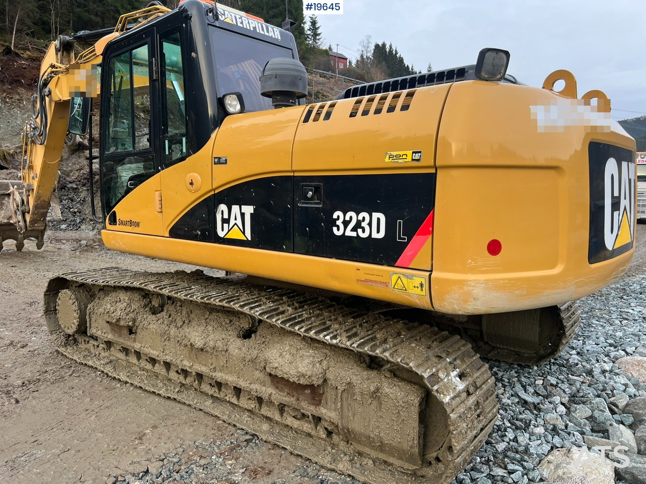 Caterpillar 323D - Excavator: picture 2 Caterpillar 323D - Excavator: picture 2