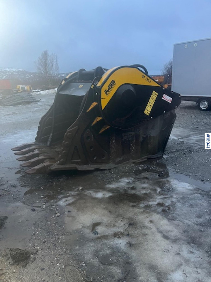 MB knuseskuffe m/ G90 feste - Construction machinery: picture 1 MB knuseskuffe m/ G90 feste - Construction machinery: picture 1