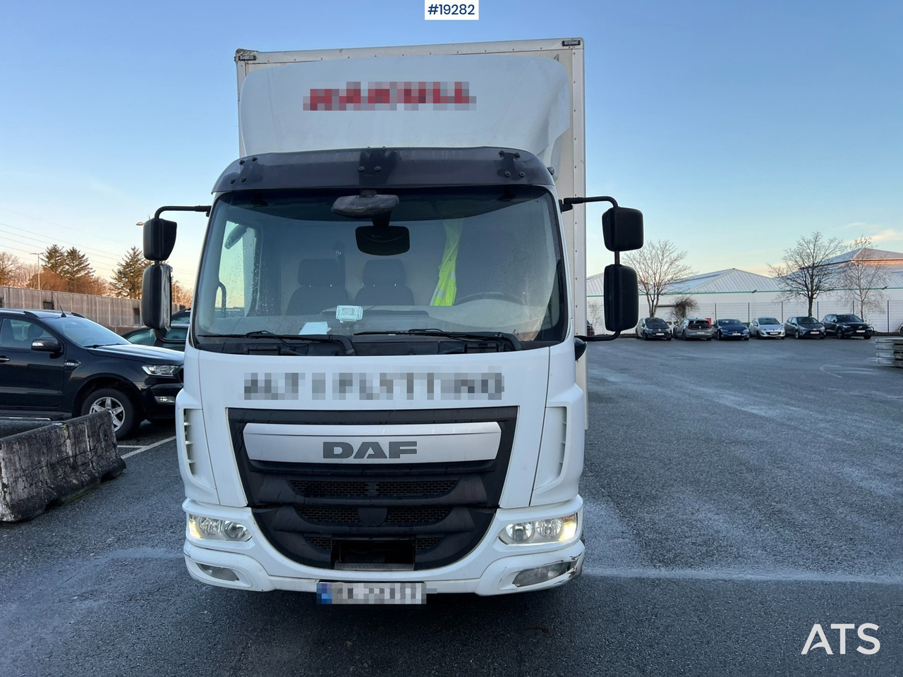 DAF LF 180 - Box truck: picture 2 DAF LF 180 - Box truck: picture 2
