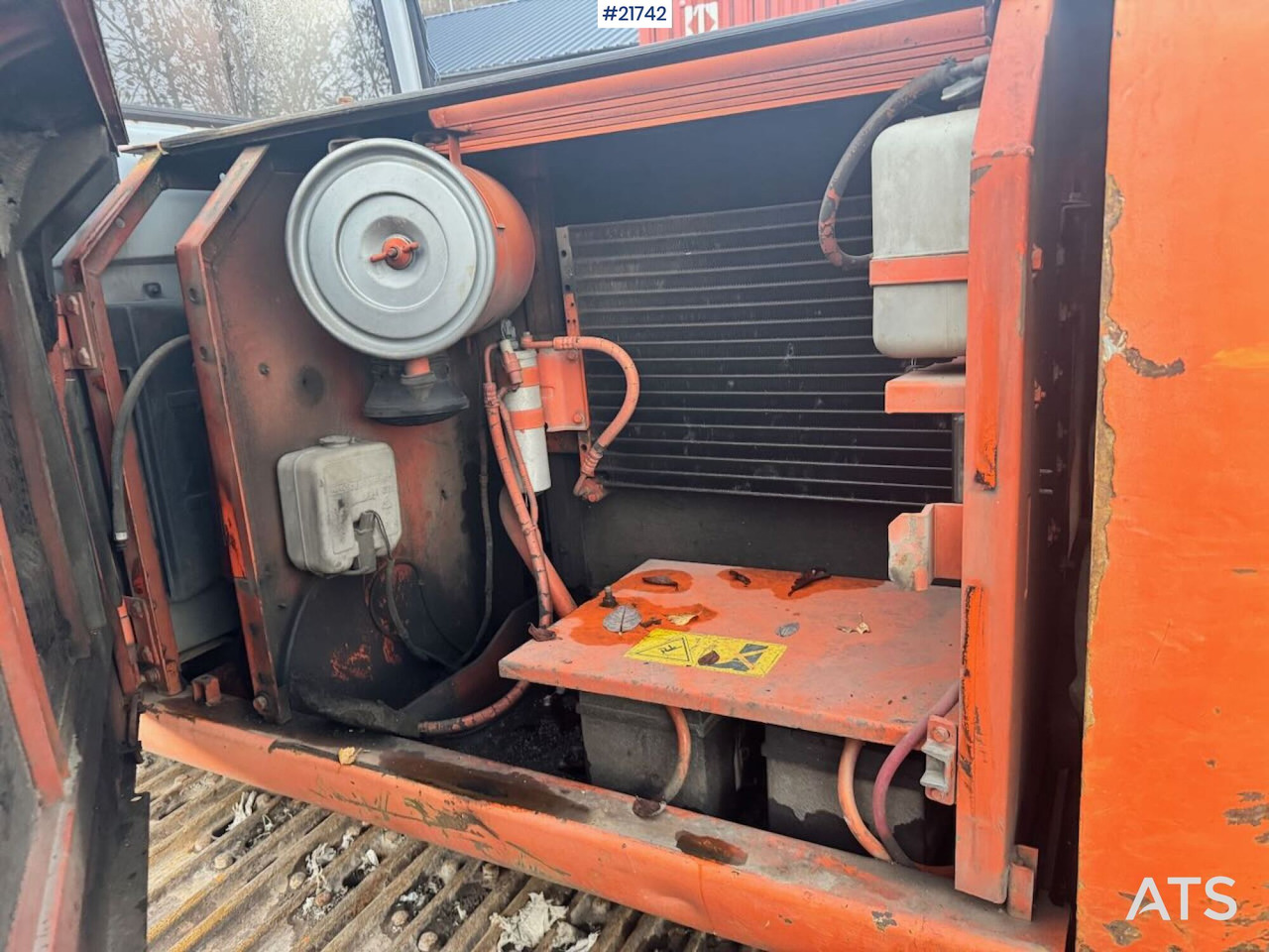 Crawler excavator Hitachi EX165 beltegraver m/ 2 skuffer: picture 30