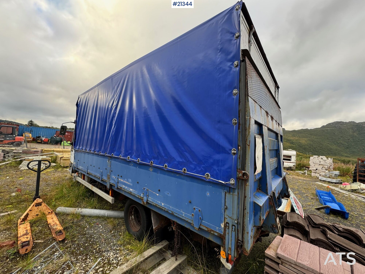 Iveco Eurocargo - Curtain side truck: picture 3 Iveco Eurocargo - Curtain side truck: picture 3