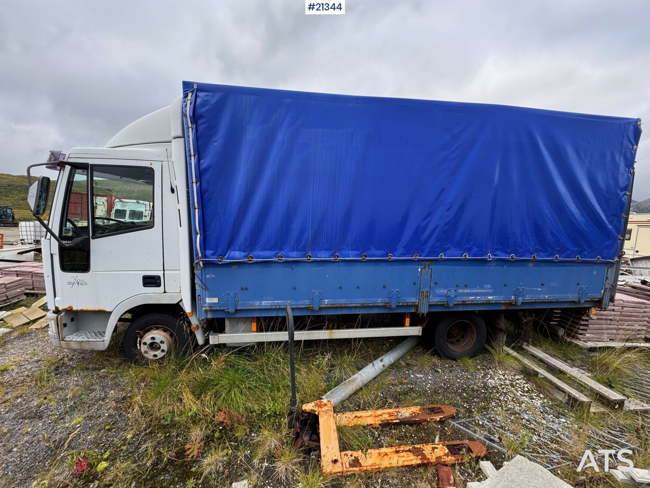 Iveco Eurocargo - Curtain side truck: picture 2 Iveco Eurocargo - Curtain side truck: picture 2