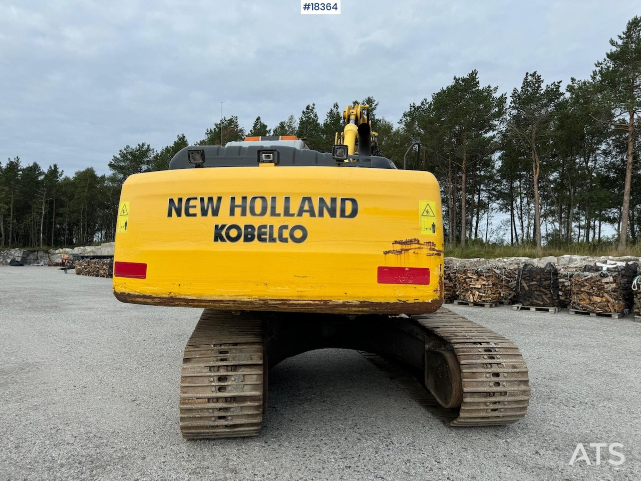 Kobelco E215B - Excavator: picture 5 Kobelco E215B - Excavator: picture 5