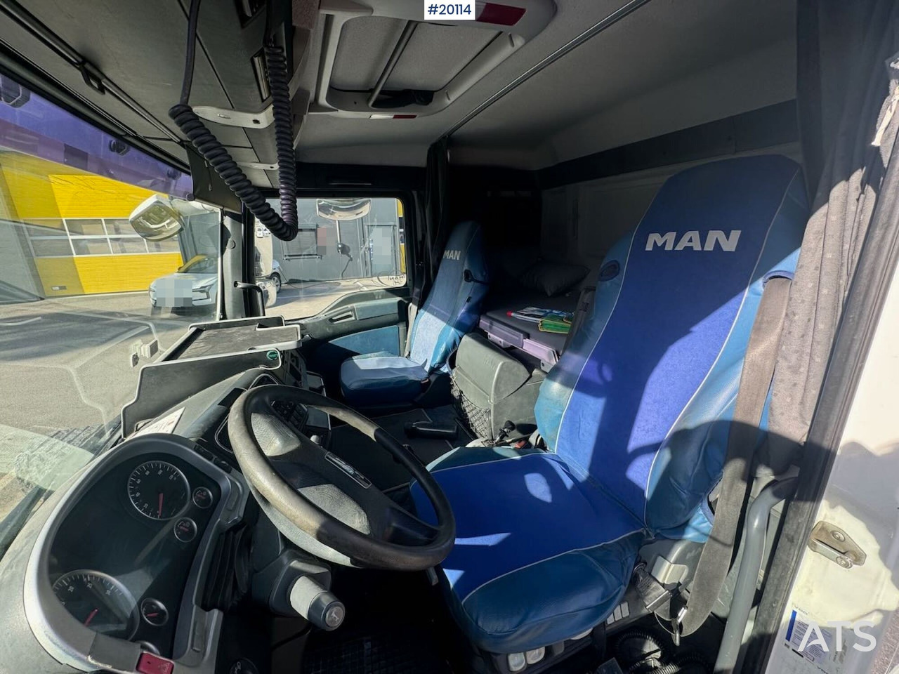 Box truck MAN TGL 8.210: picture 14