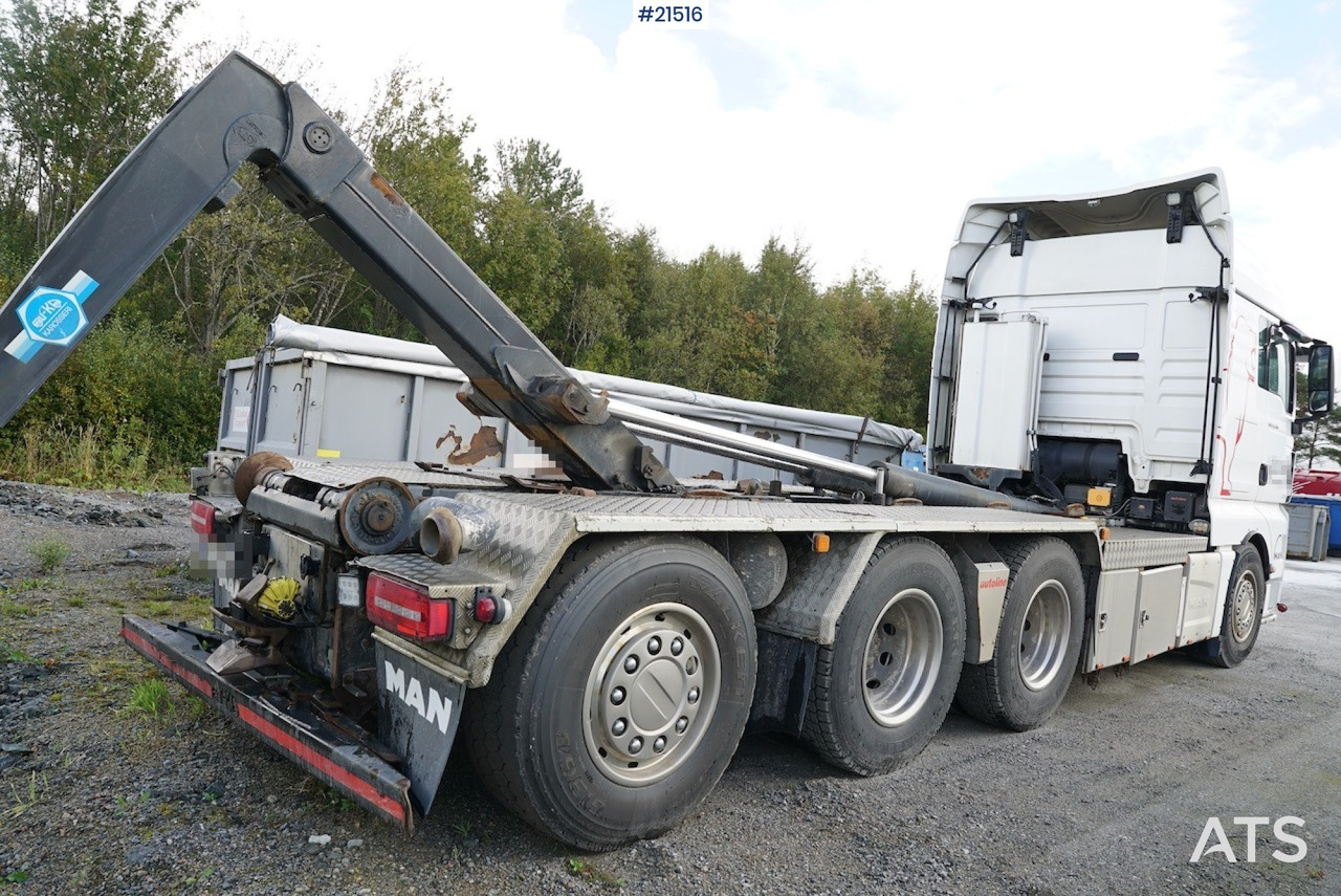 MAN TGX 35.560 - Hook lift truck: picture 5 MAN TGX 35.560 - Hook lift truck: picture 5