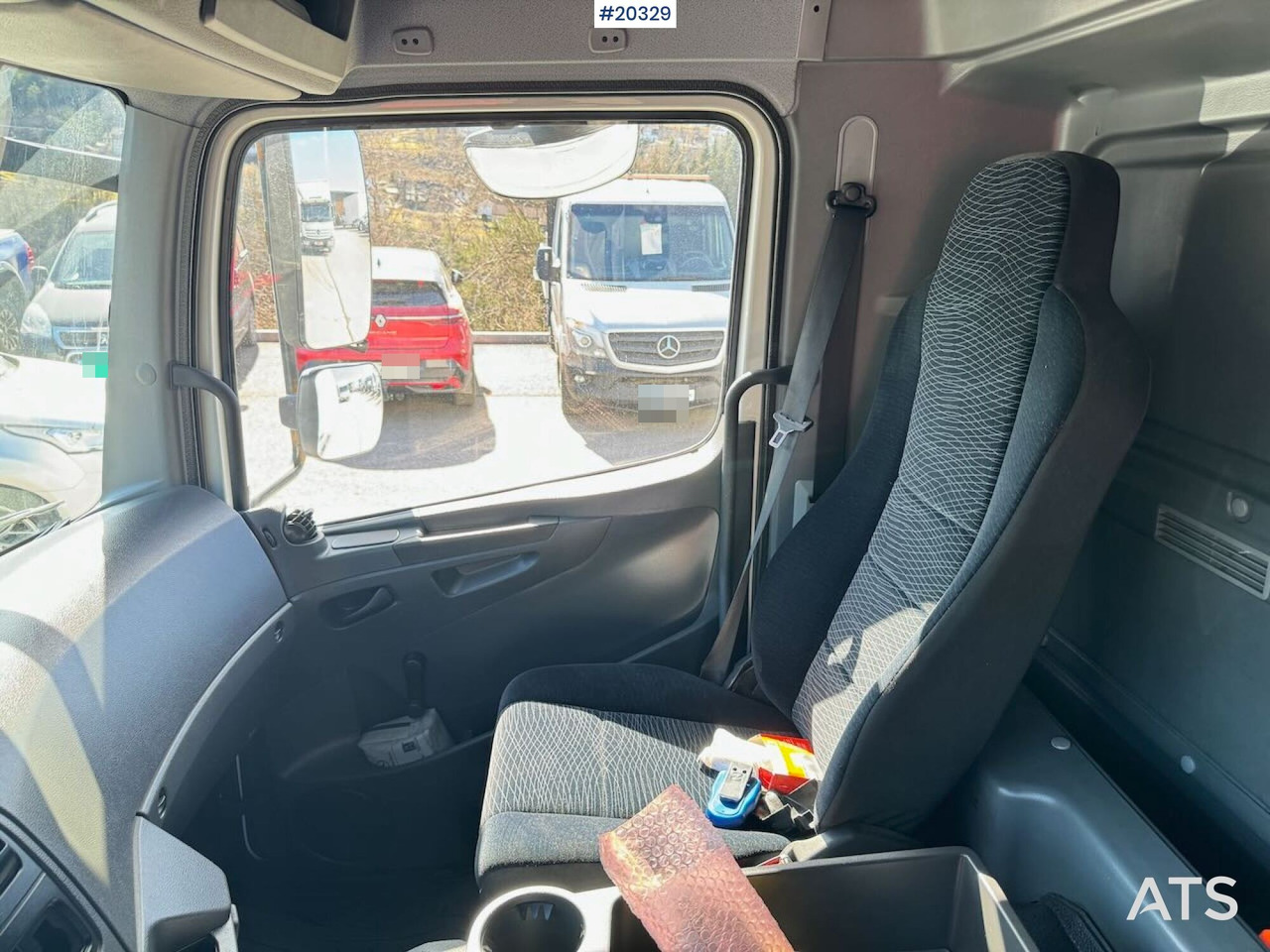 Box truck Mercedes Atego 1524: picture 35