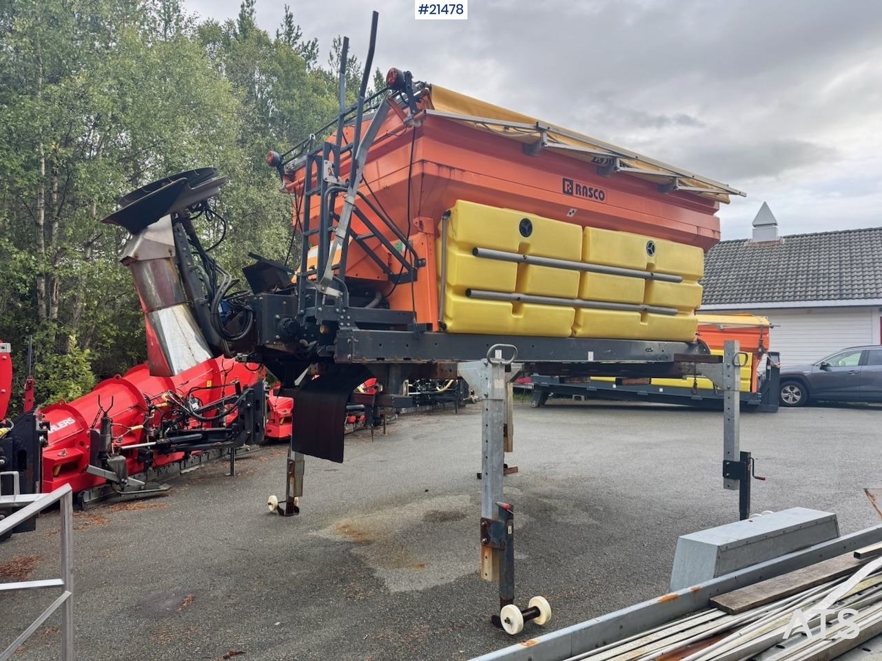 Rasco L4500 - Sand/ Salt spreader: picture 3 Rasco L4500 - Sand/ Salt spreader: picture 3