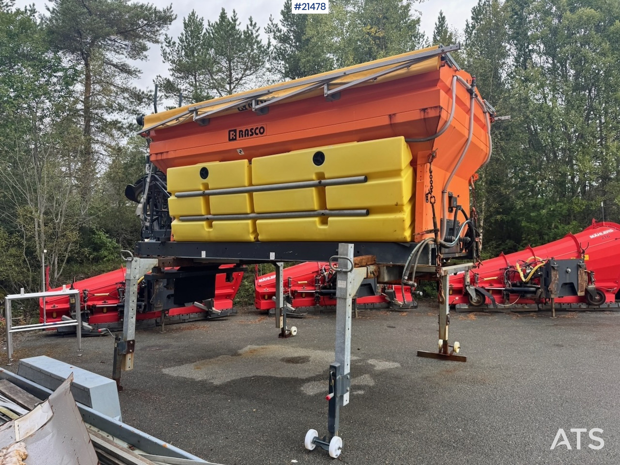 Rasco L4500 - Sand/ Salt spreader: picture 2 Rasco L4500 - Sand/ Salt spreader: picture 2