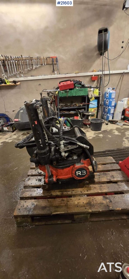 Rototilt R3 - Tiltrotator: picture 3 Rototilt R3 - Tiltrotator: picture 3