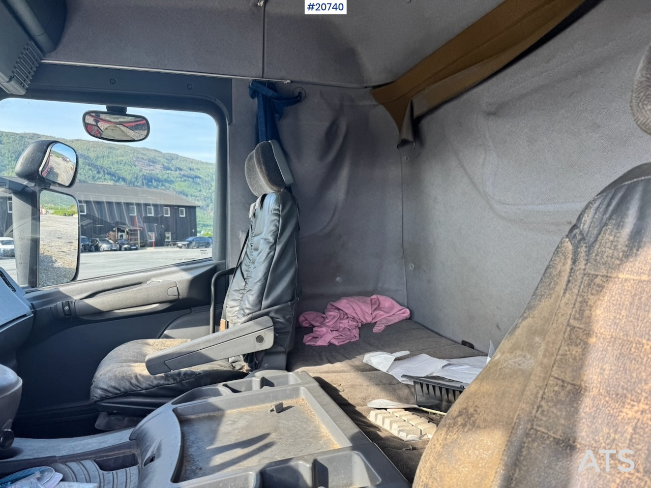 Hook lift truck Scania R124: picture 22