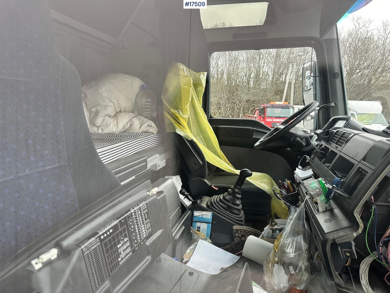 Tractor truck MAN TGA 25.480: picture 24