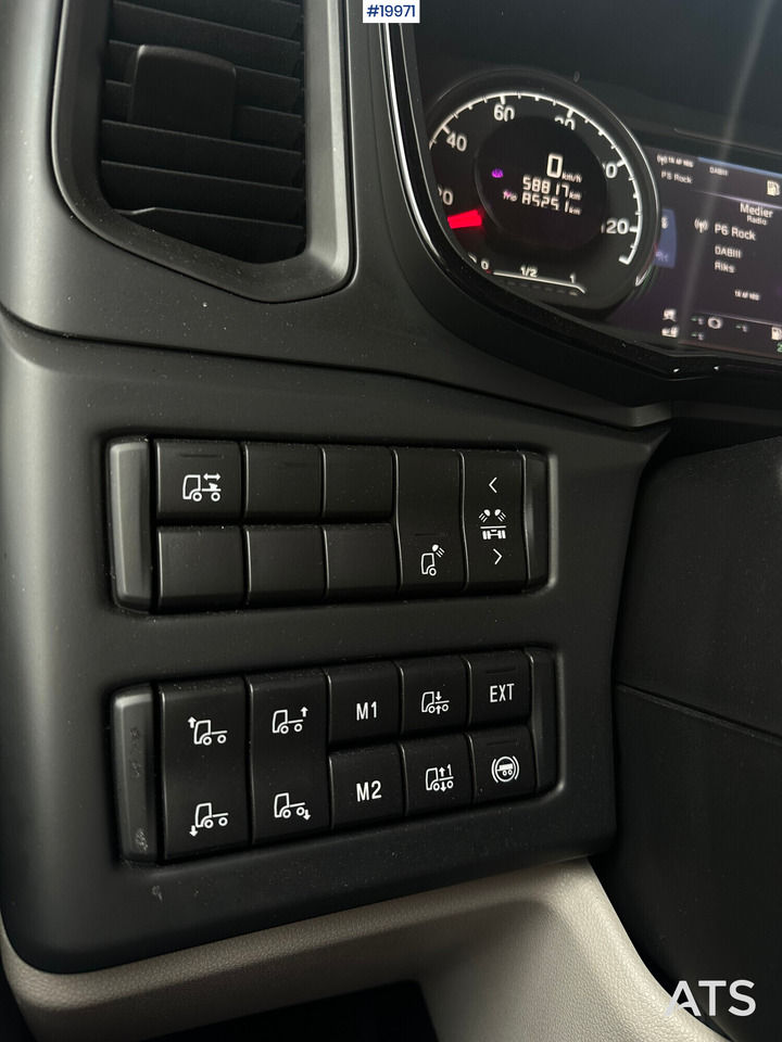 Tractor truck Scania R540: picture 22