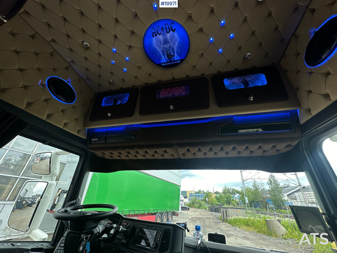 Tractor truck Scania R540: picture 9