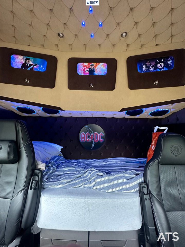 Tractor truck Scania R540: picture 10